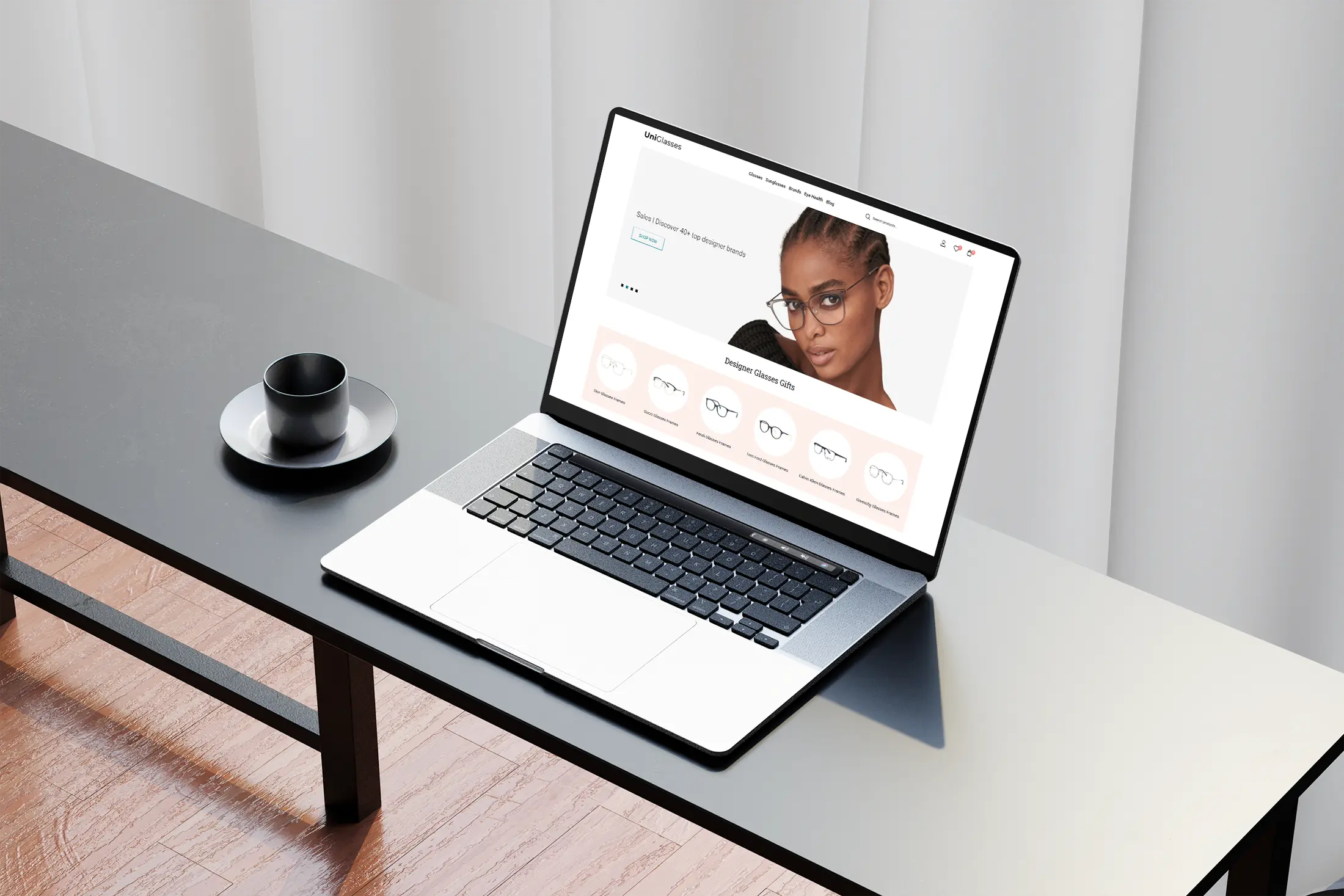 UniGlasses online store for modern eyewear